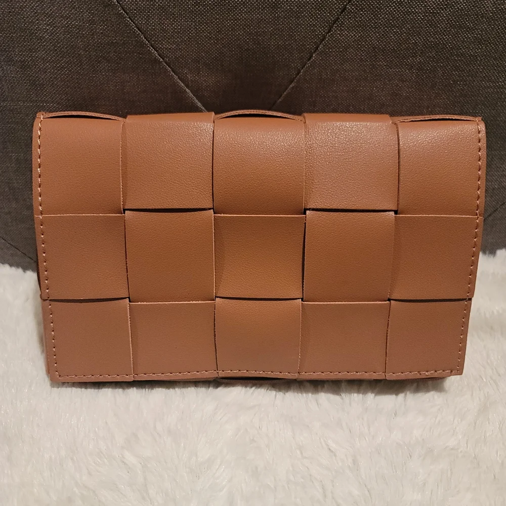 Elegant Woven Crossbody Bag, Mauve - Picture 1 of 4